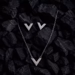 geometric v pendant necklace & stud earrings set (6)